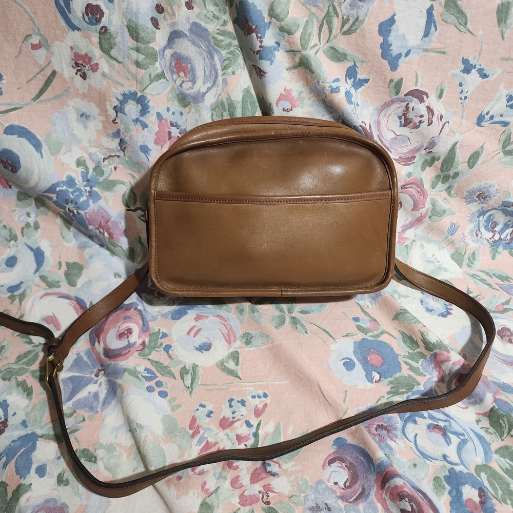 Vintage Coach 70’s Camera Bag RARE Style 9760 RARE Color Made In NYC putty brown